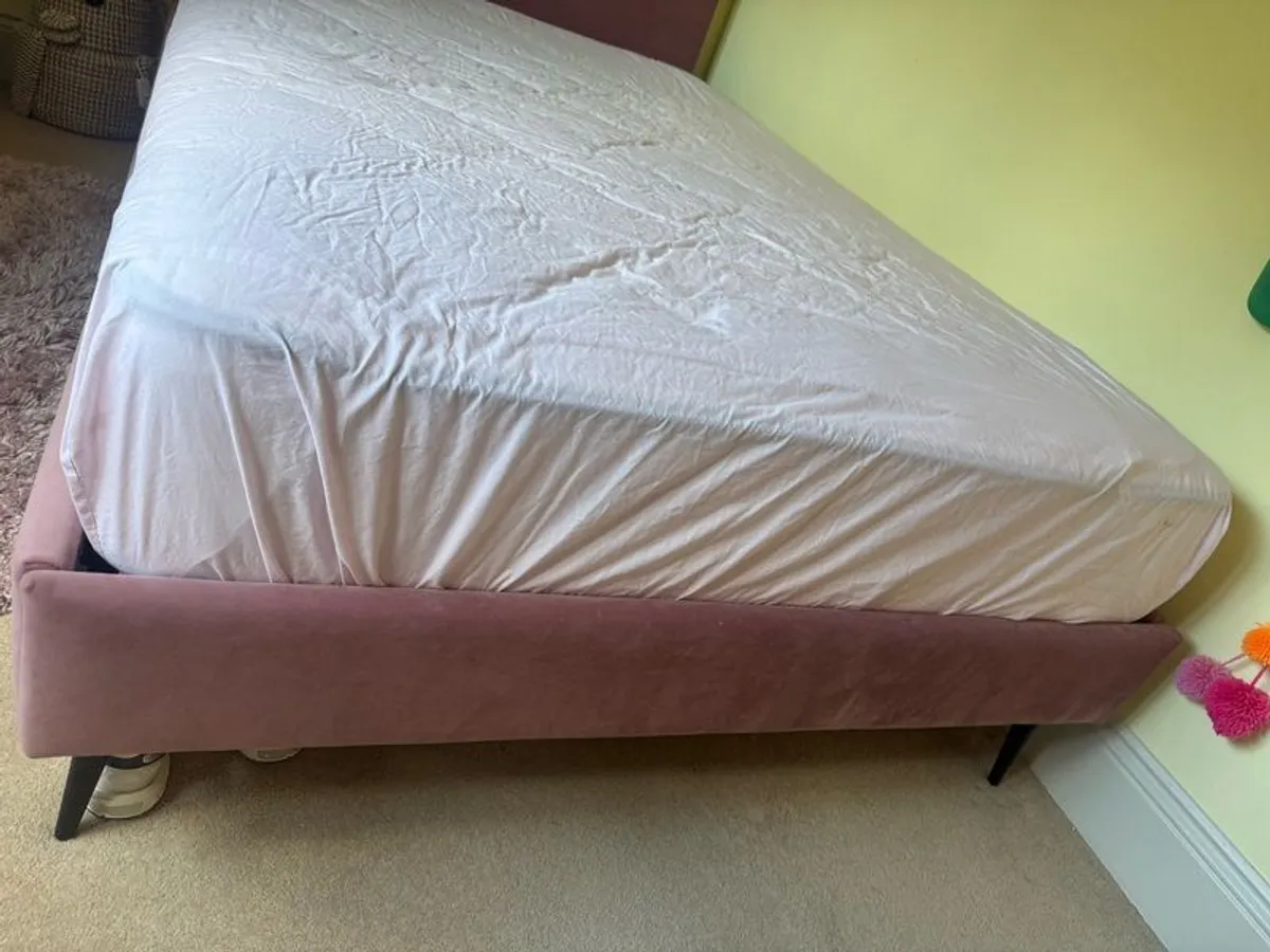 Bedframe - Image 4