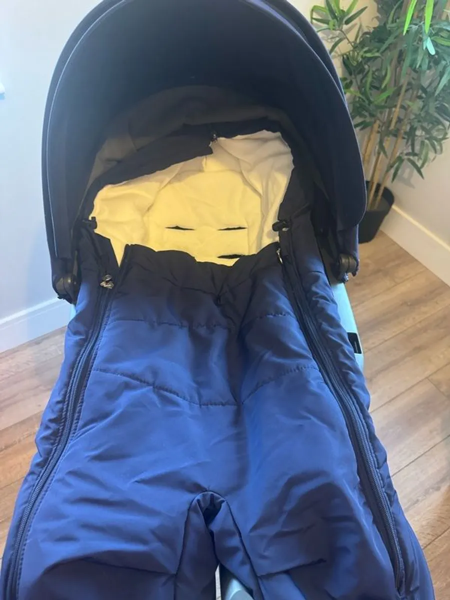 stokke xplory travel system - Image 3