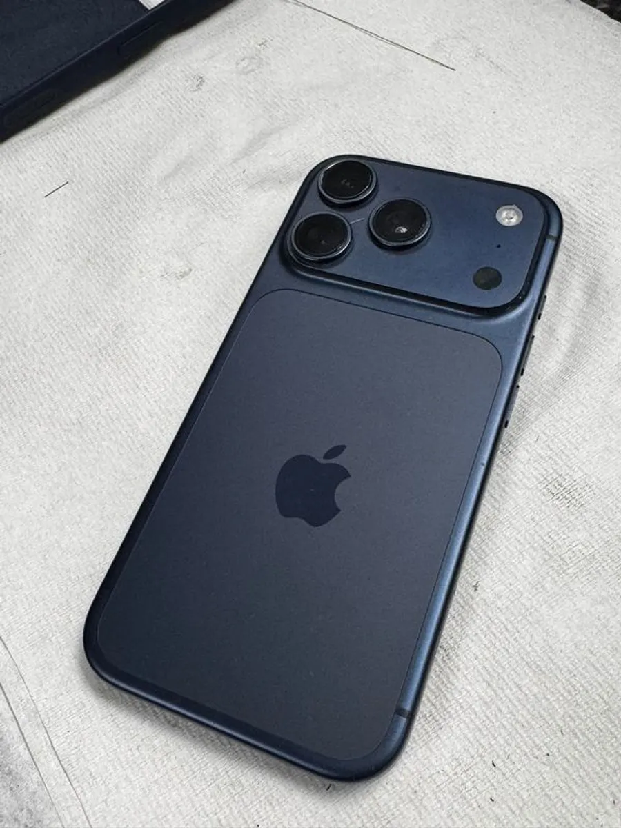 apple phone - Image 2