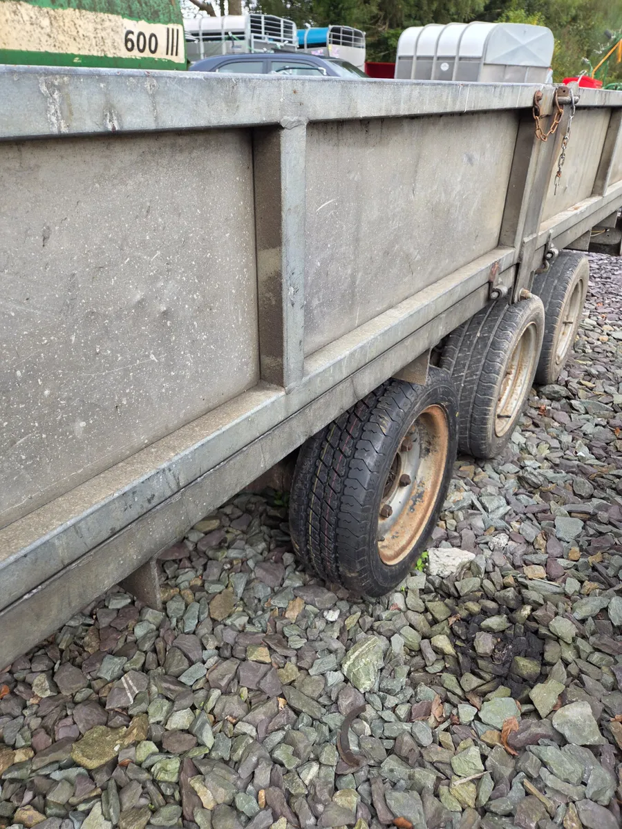 Cronin 12ft tri axle flatbed trailer - Image 3