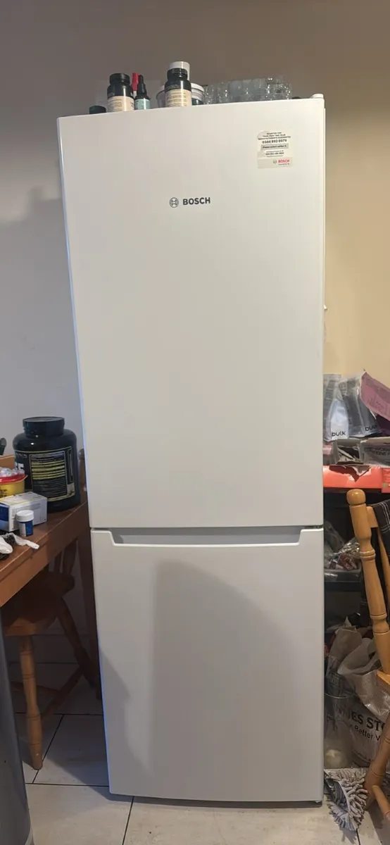 Bosch Fridge Freezer NoFrost – KGN33NWEAG - Image 1