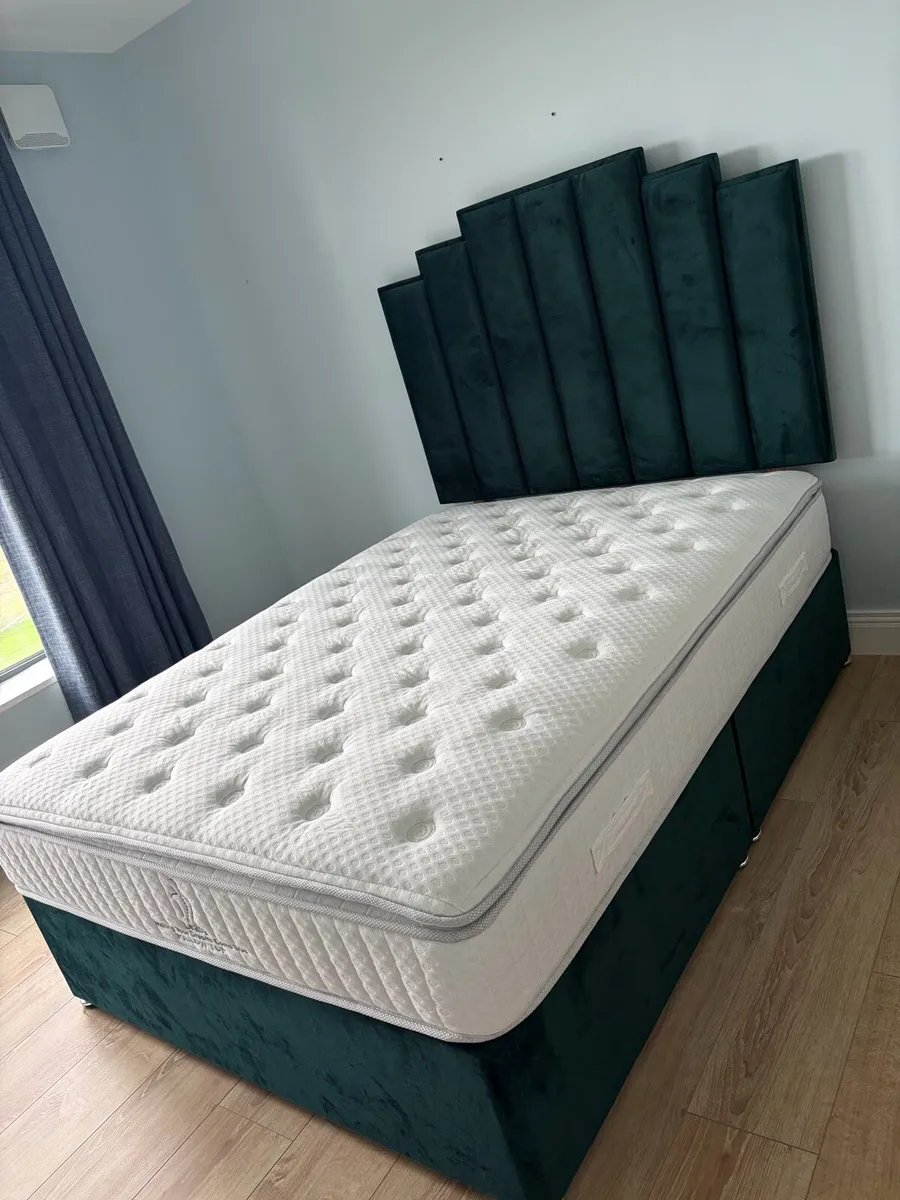 Double velvet green ‘Castle’ bed and mattress - Image 2