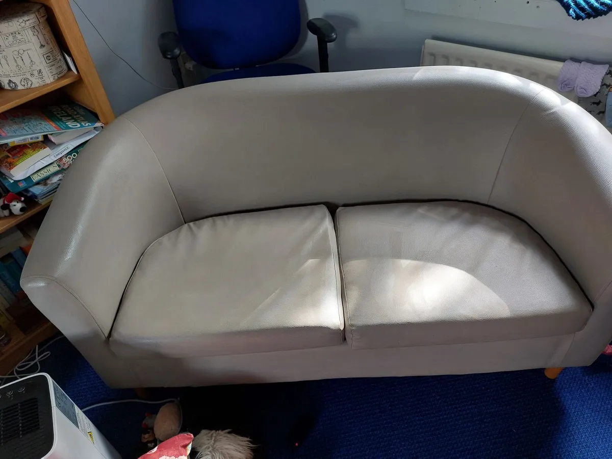 2 Seater Sofa - Image 3