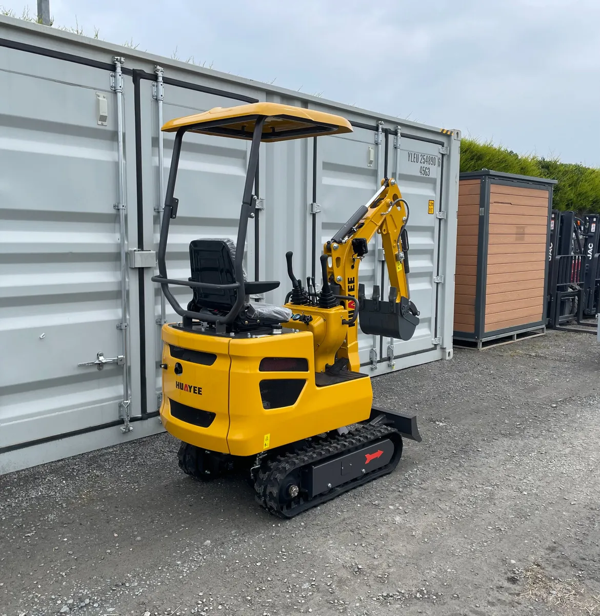New Huayee Mini Excavator **Online Auction** - Image 4