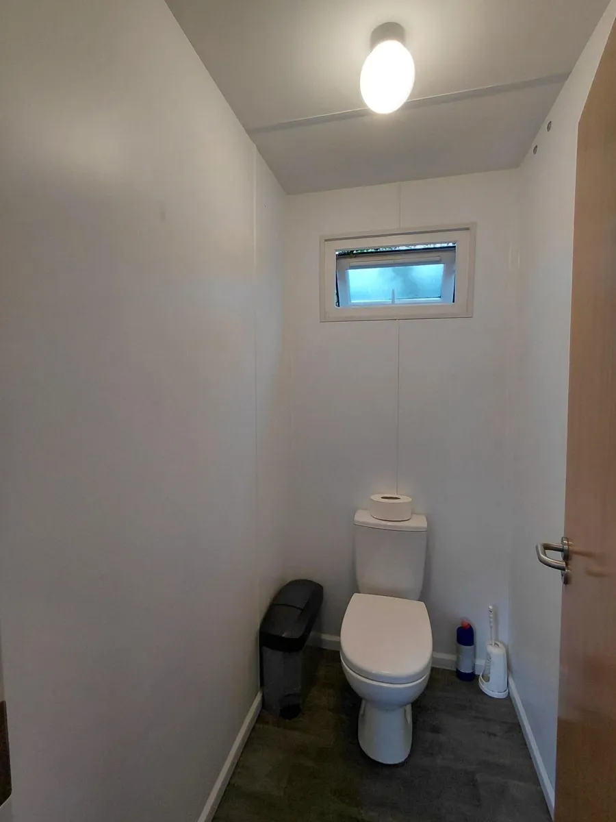Toilet Block Cabin €2500, O.N.O - Image 3