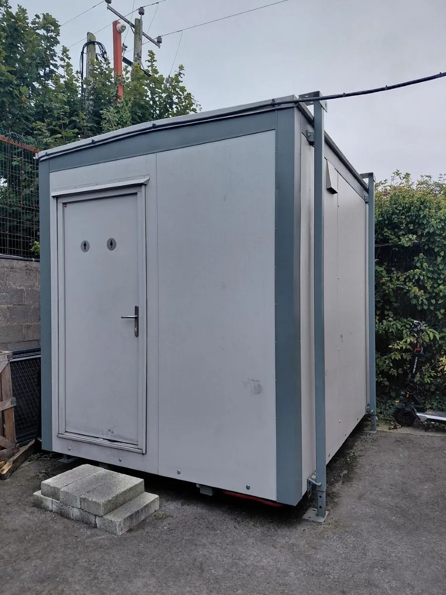 Toilet Block Cabin €2500, O.N.O - Image 1