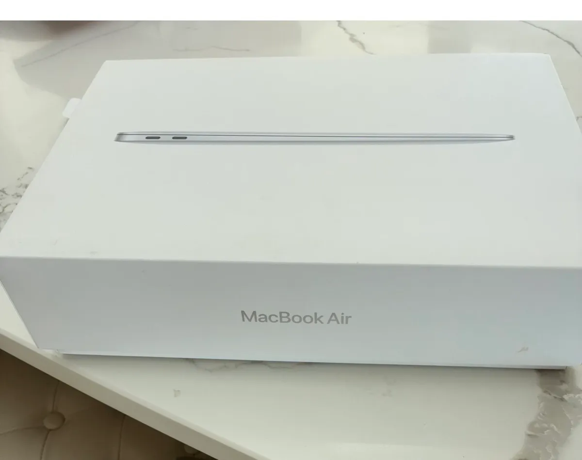 MacBook Air - Image 1