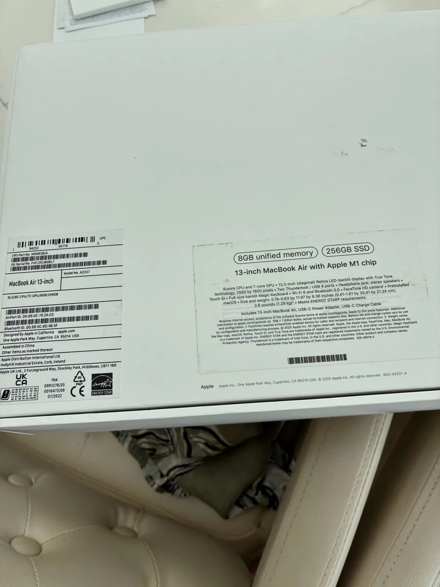 MacBook Air - Image 2