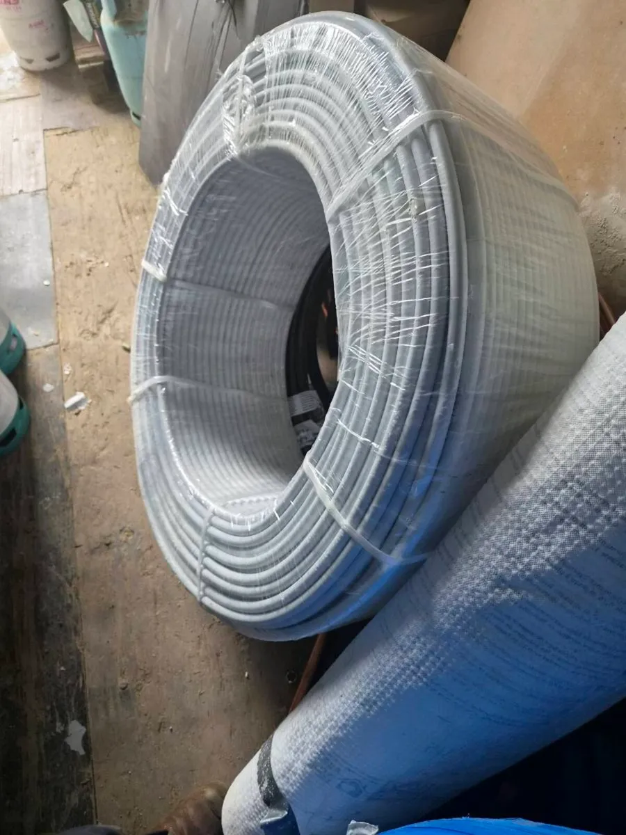 Underfloor heating pipe - Image 1