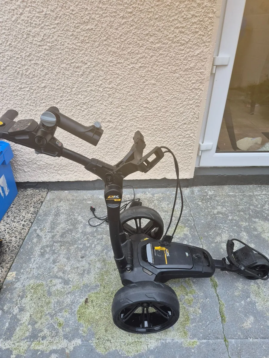 POWAKADDY CT 6 GPS ELECTRIC TROLLEY - Image 1
