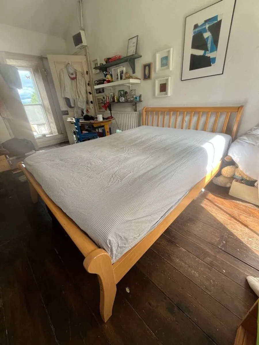 bed - Image 1