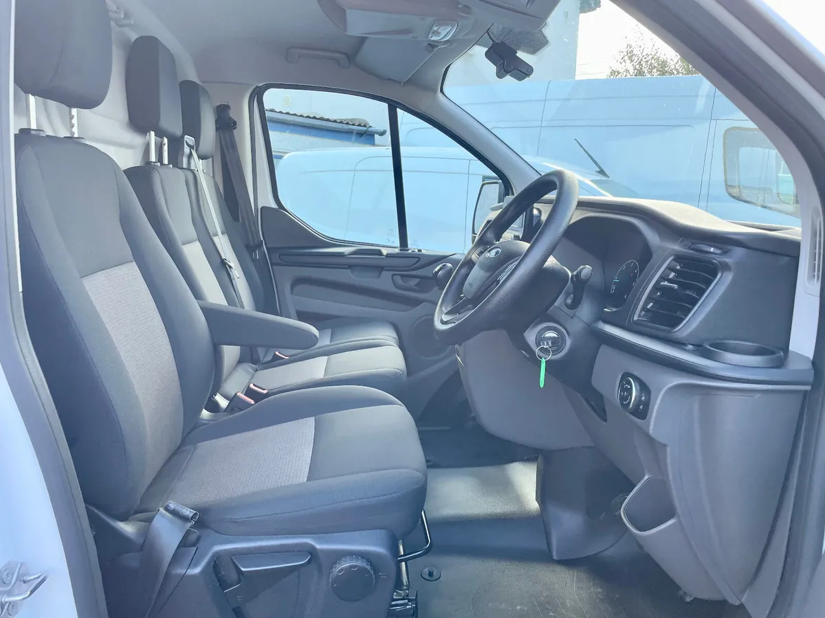 Ford Transit Custom 300L2 Leader 2.0TDCI LWB,2023 - Image 3