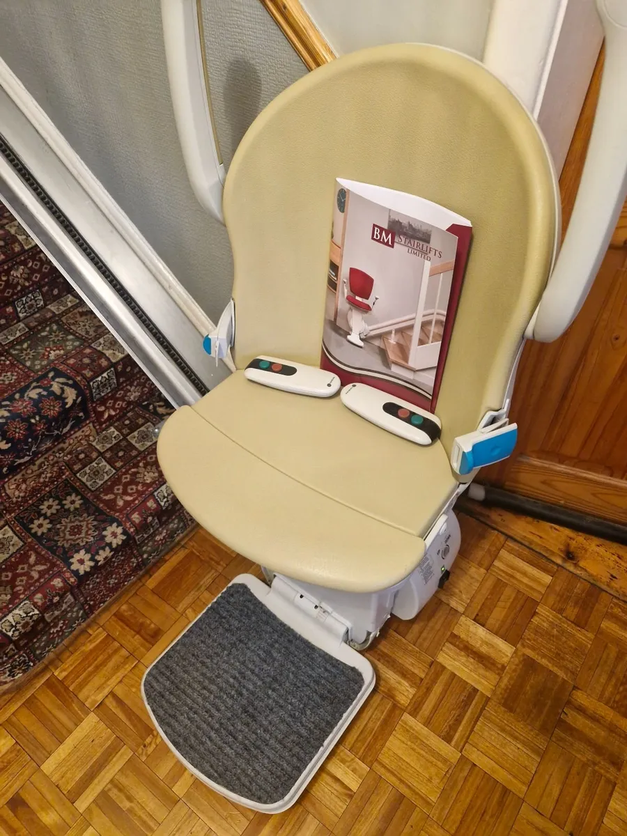 Stair lift - Image 1