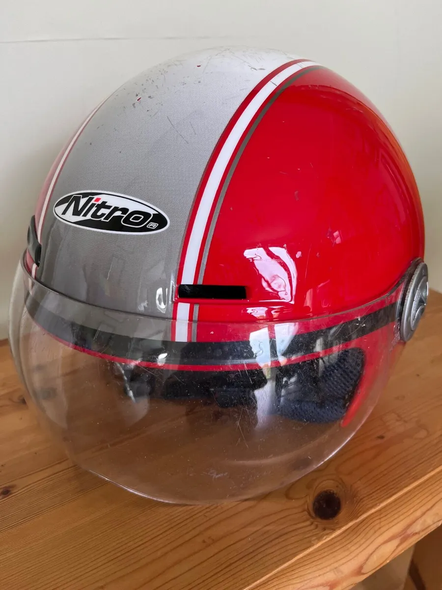 Motorcycle Crash Helmets & Gloves - Image 3