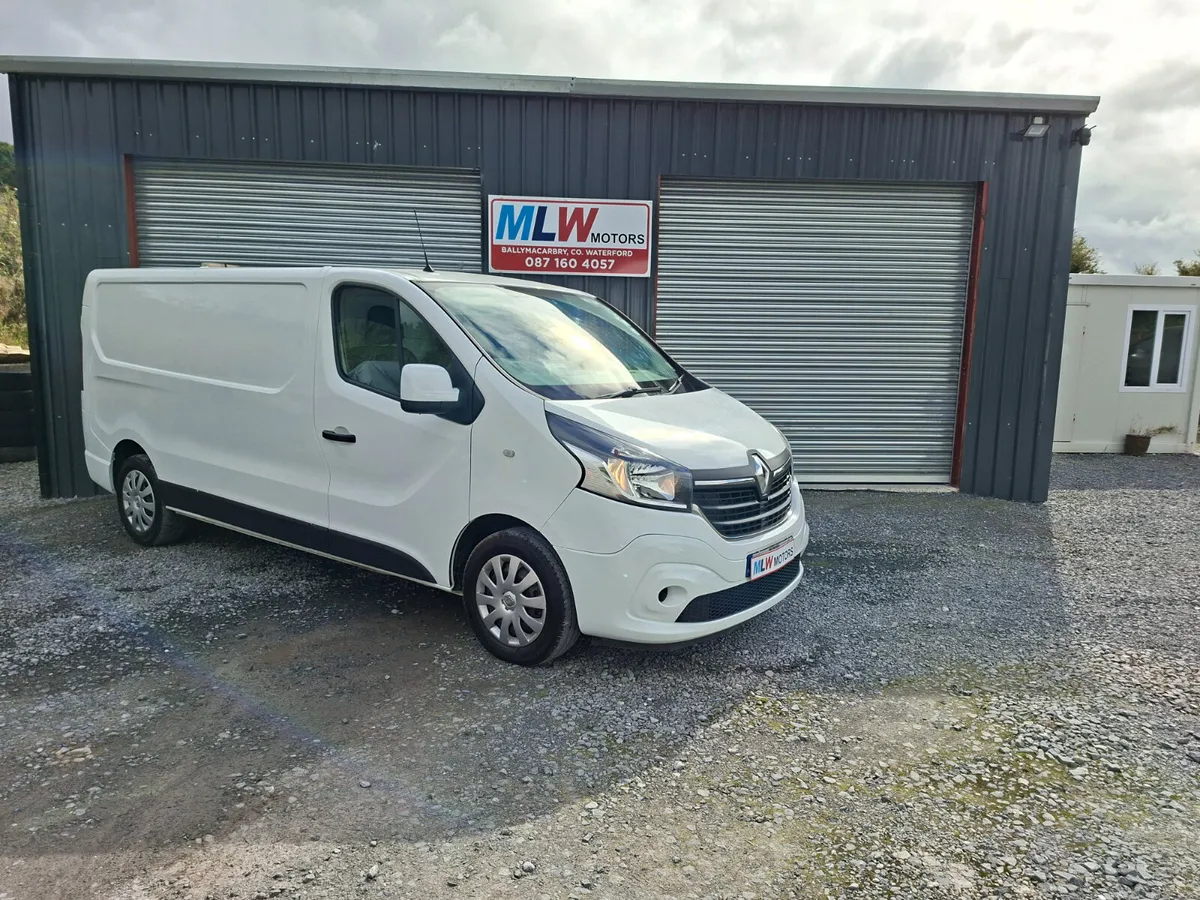 Renault Trafic 211 LWB 2.0L Excellent Condition - Image 2