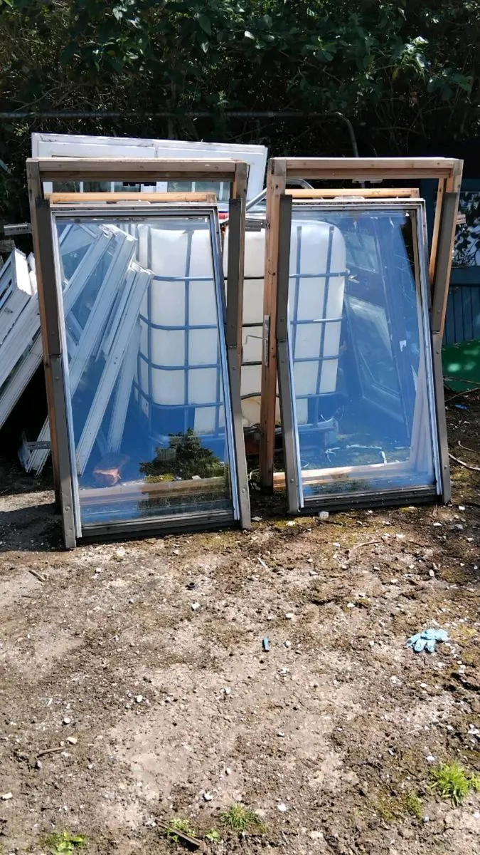 2x velux windows - Image 1