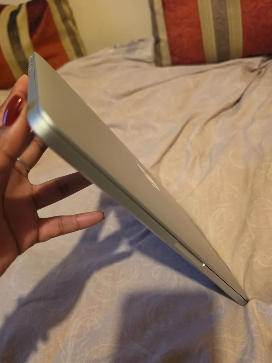 13-inch Early 2015 MacBook Pro - Image 3