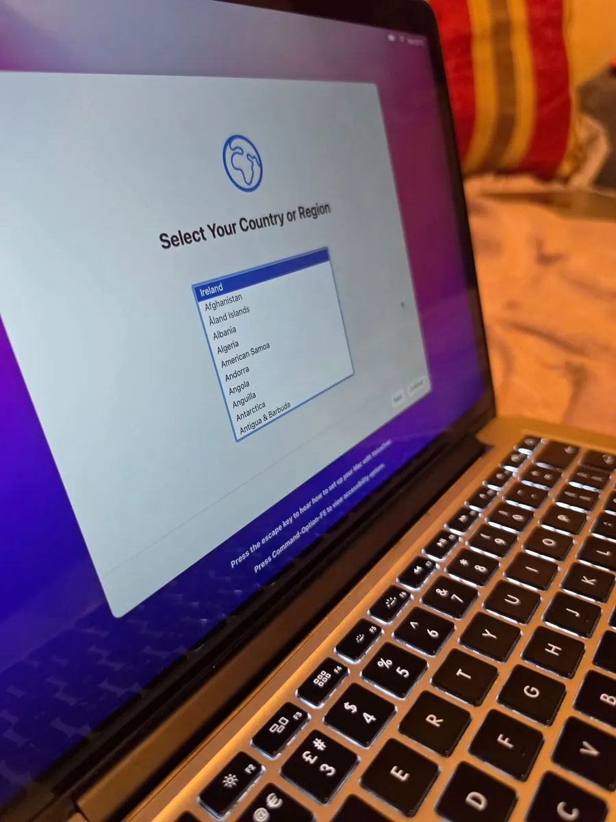13-inch Early 2015 MacBook Pro - Image 4