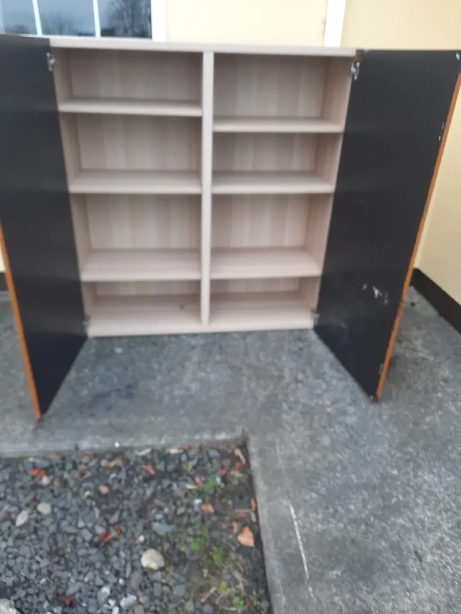 Cabinet - Image 4