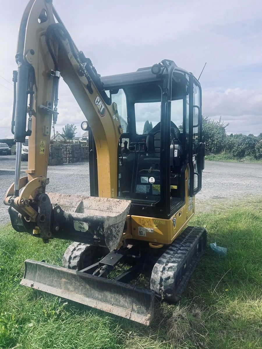 Mini digger - Image 1