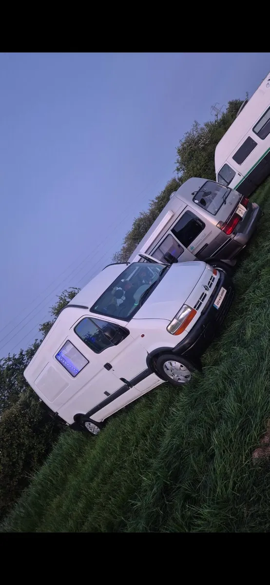Renault Master camper - Image 1