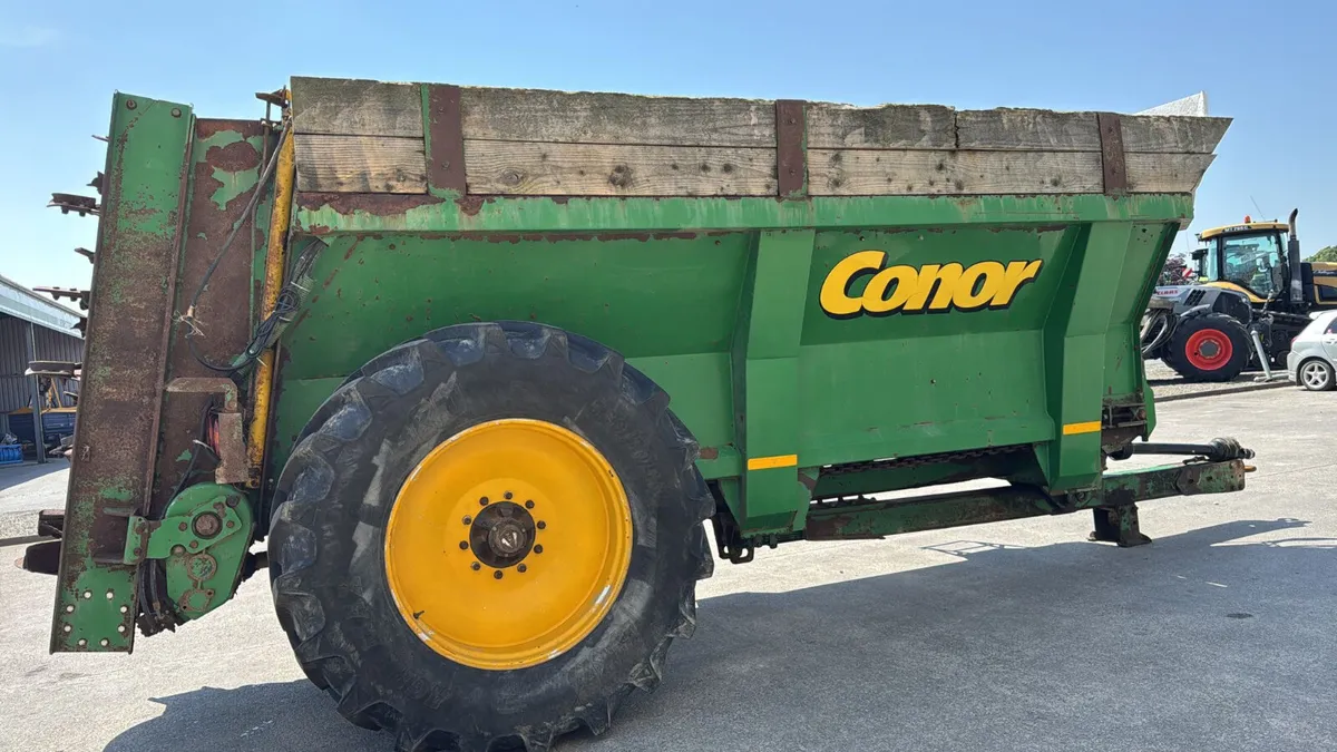 Conor rd 14 rear discharge dung spreader - Image 3