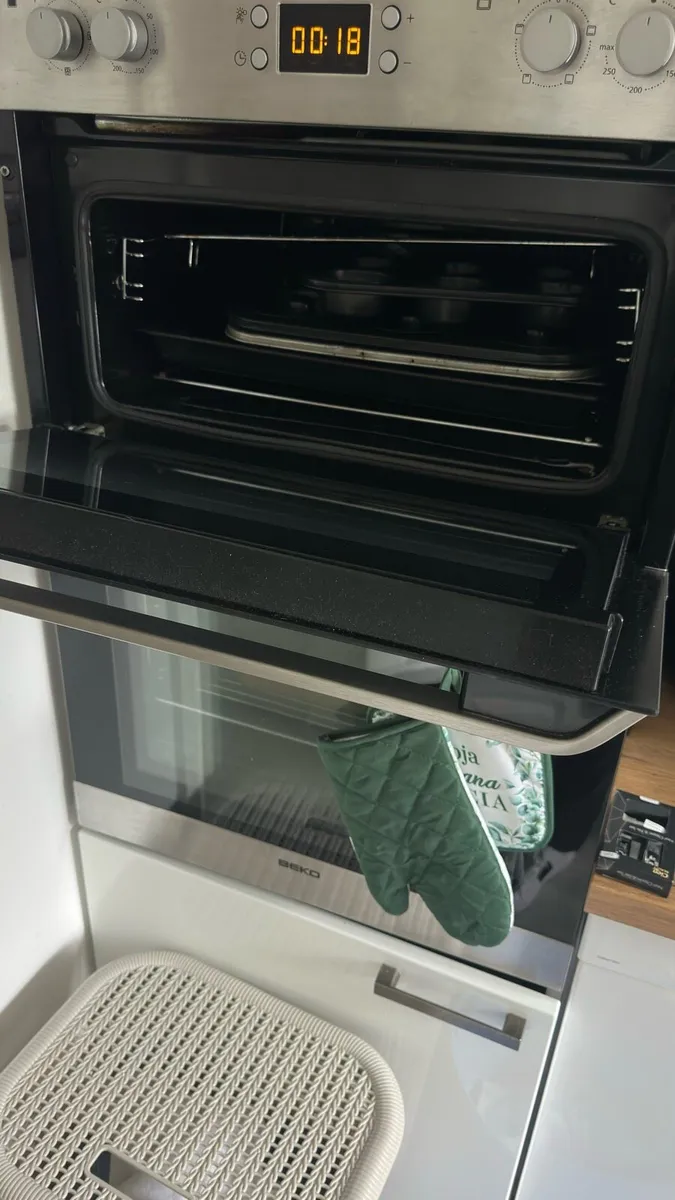 Built- in double oven , stainless steel - Image 2