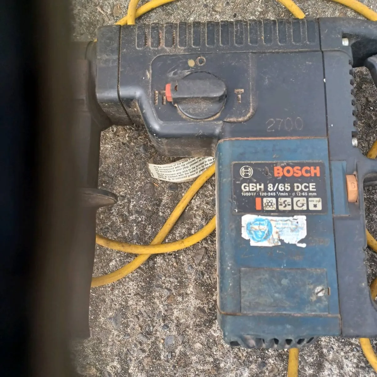 Rotary hammer drill. - Image 3