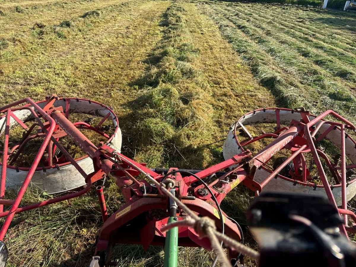 Lely Rotonde 20ft Silage Rake - Image 1