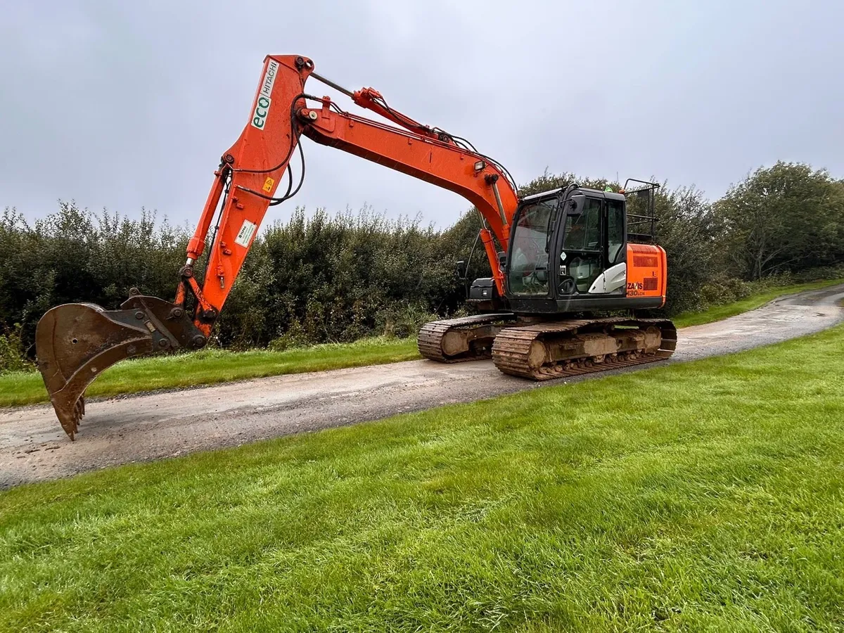 2016 Hitachi 130-5 - Image 2
