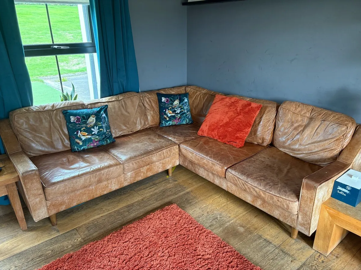 Tan leather corner sofa - Image 1