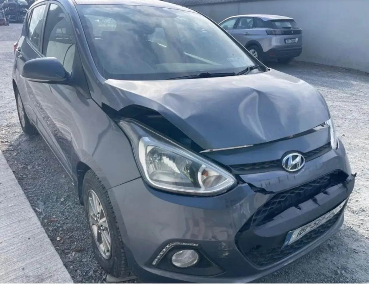 2016 Hyundai i10 1.0 Petrol Manual CAT D - Image 2
