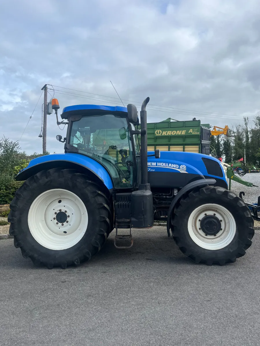 New Holland T7.210 - Image 2