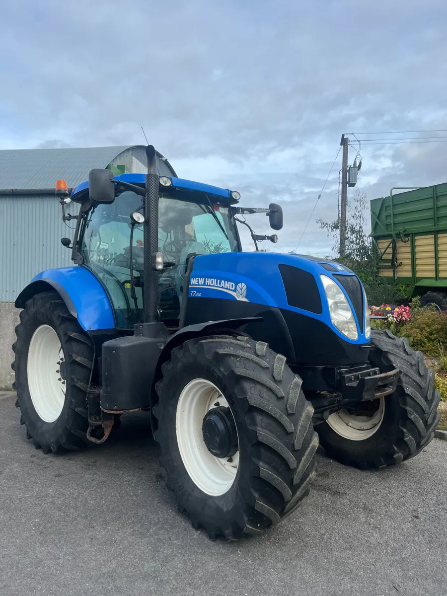 New Holland T7.210 - Image 1