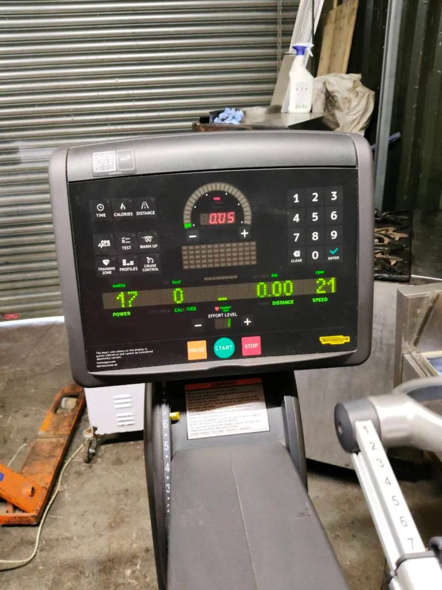 Technogym excite top upper body machine - Image 1