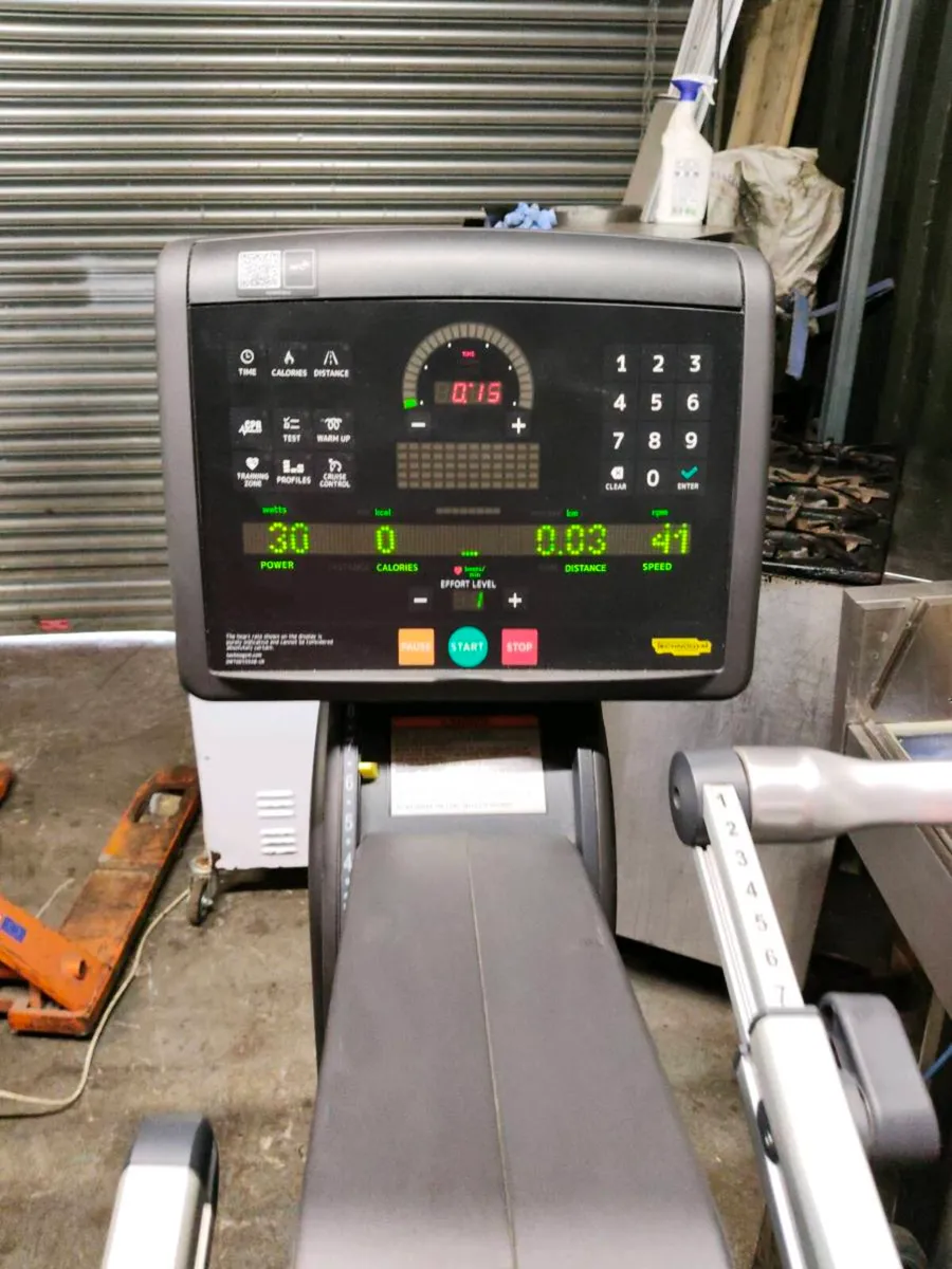 Technogym excite top upper body machine - Image 2