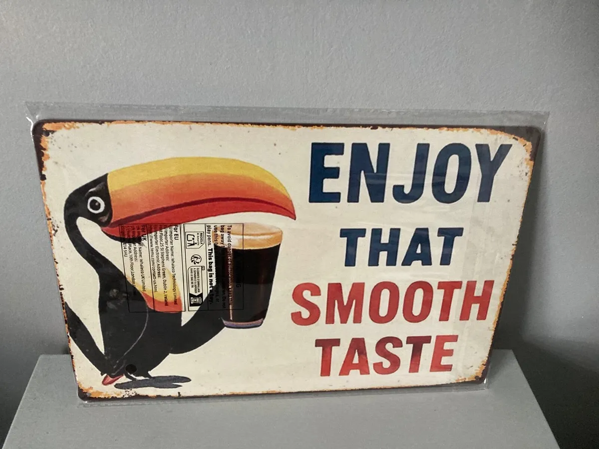 Home Bar / Man Cave. Collectibles - Image 2