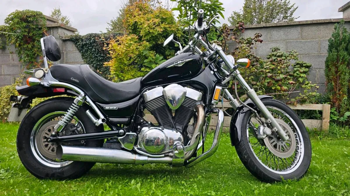 Suzuki Boulevard  s83 - Image 1