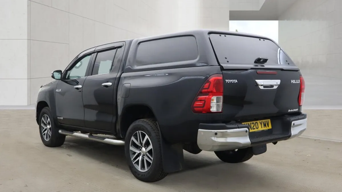 Toyota Hilux 2020 - Image 3