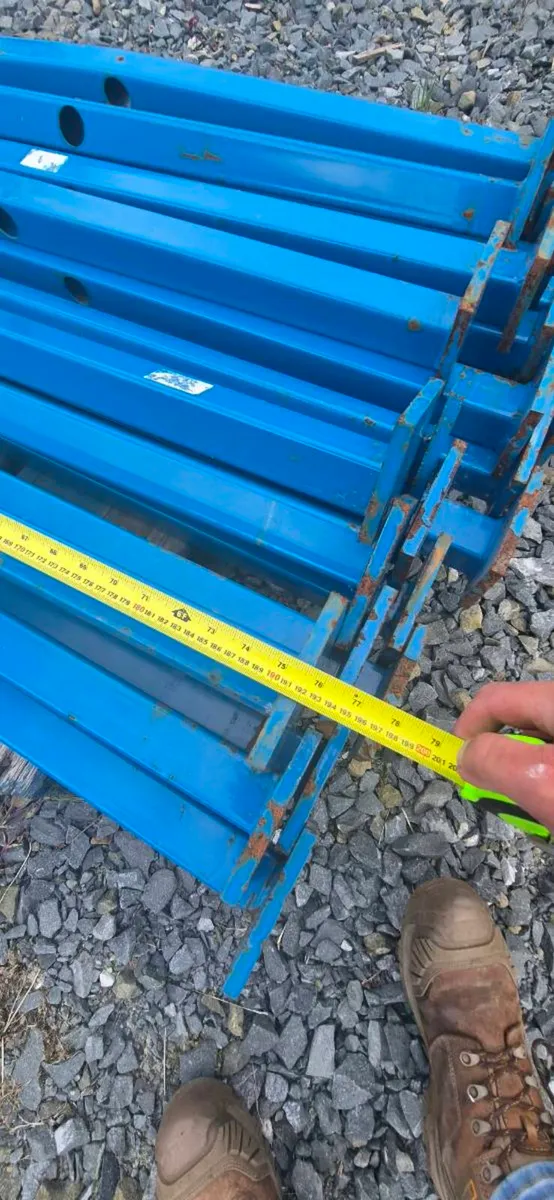 Powder coated box iron in perfect condition - Image 3