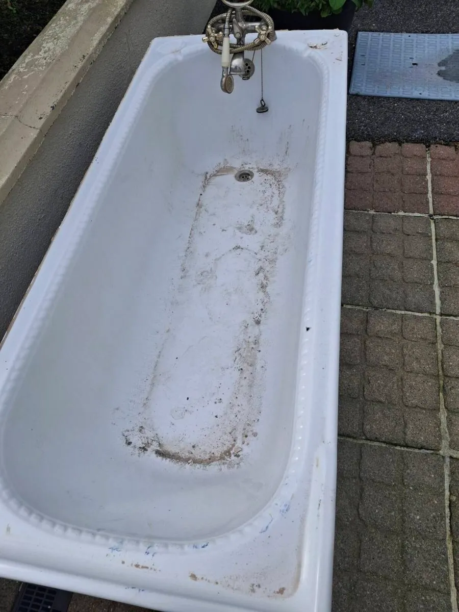 Bath tub FREE - Image 3