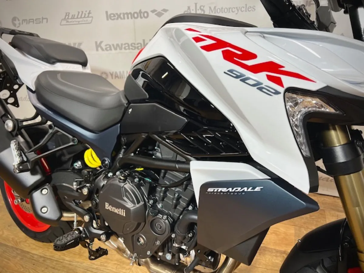 Benelli TRK902 Stradale - Image 4