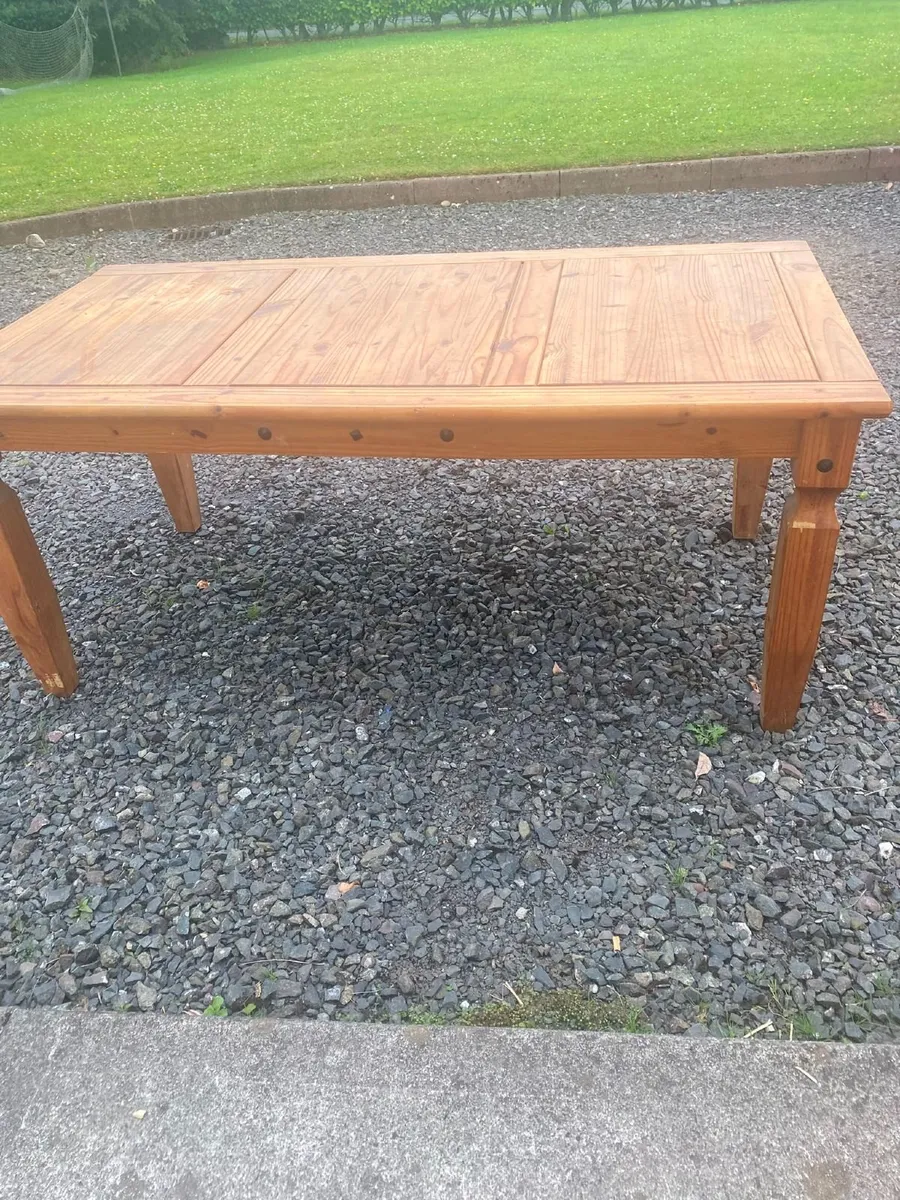 Kitchen table - Image 2