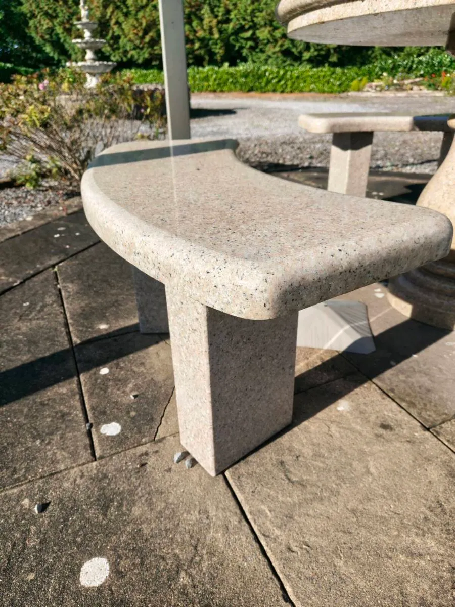 Marble garden table and chairs - Image 2