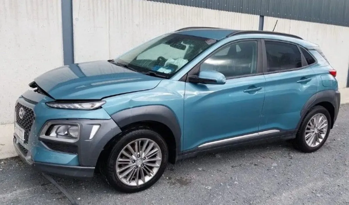 2018 Hyundai Kona 1. Petrol Manual CAT C - Image 1