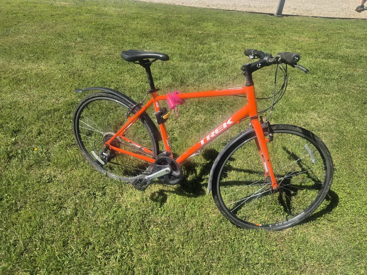 Trek adults bike - Image 4