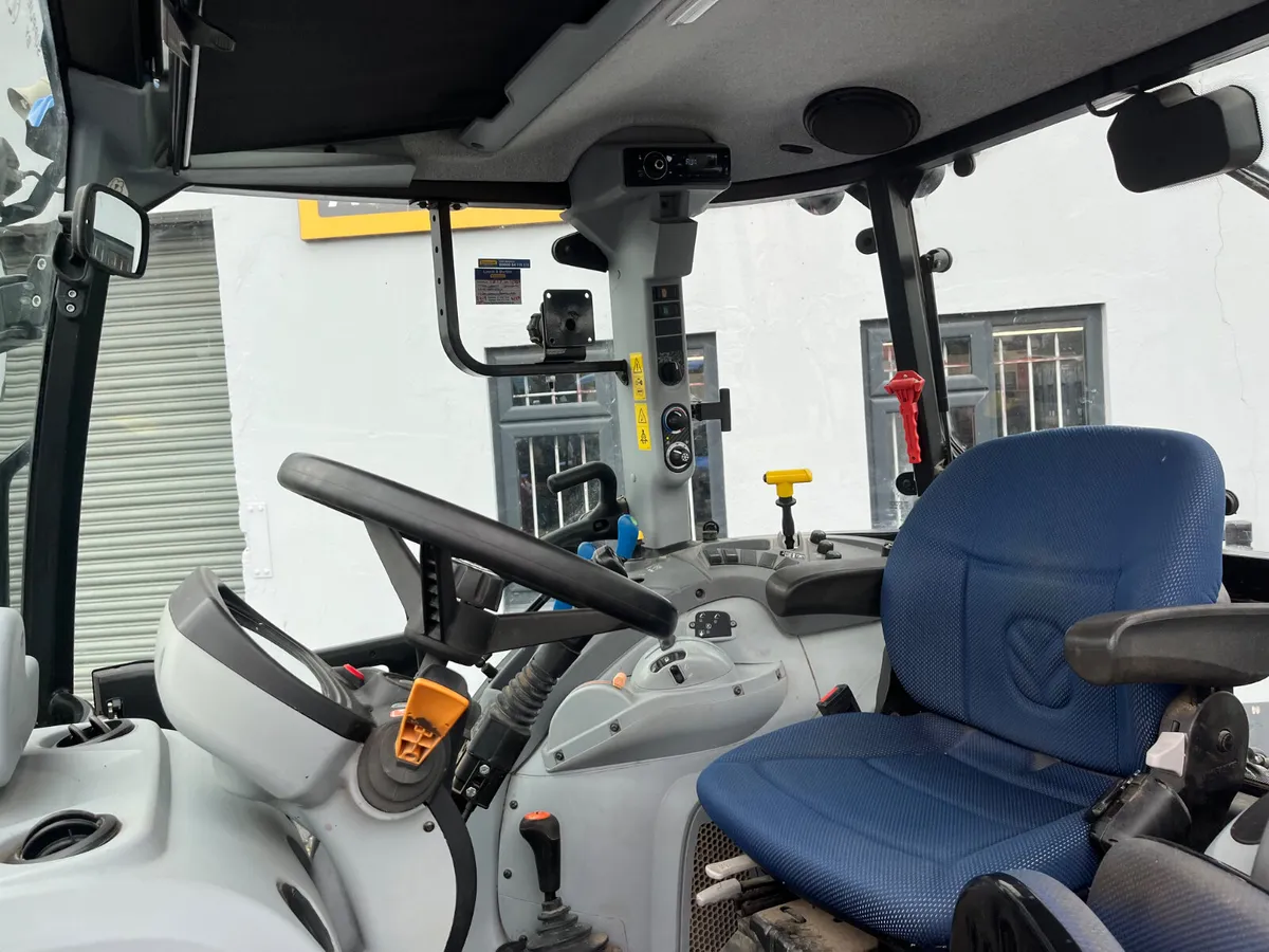 New Holland T5 105 - Image 2