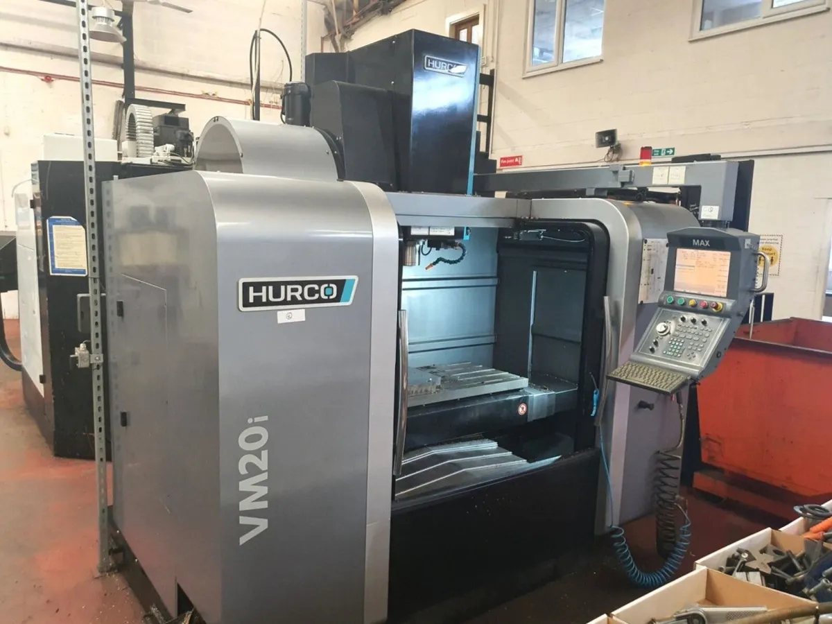 HURCO VERTICAL MACHINING CENTRE