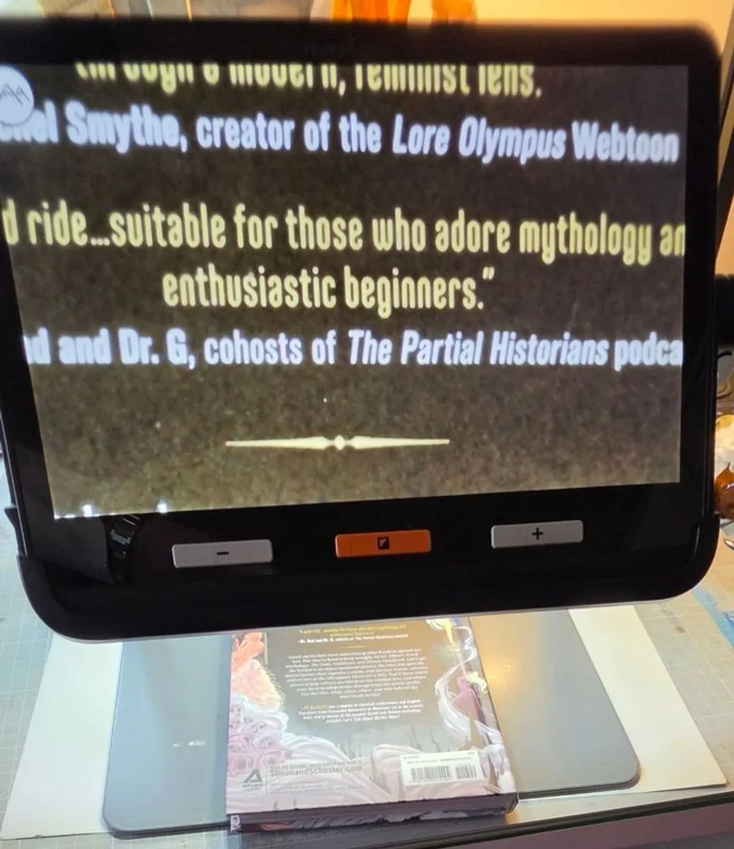 Humanware Explore 12 electronic portable magnifier - Image 3
