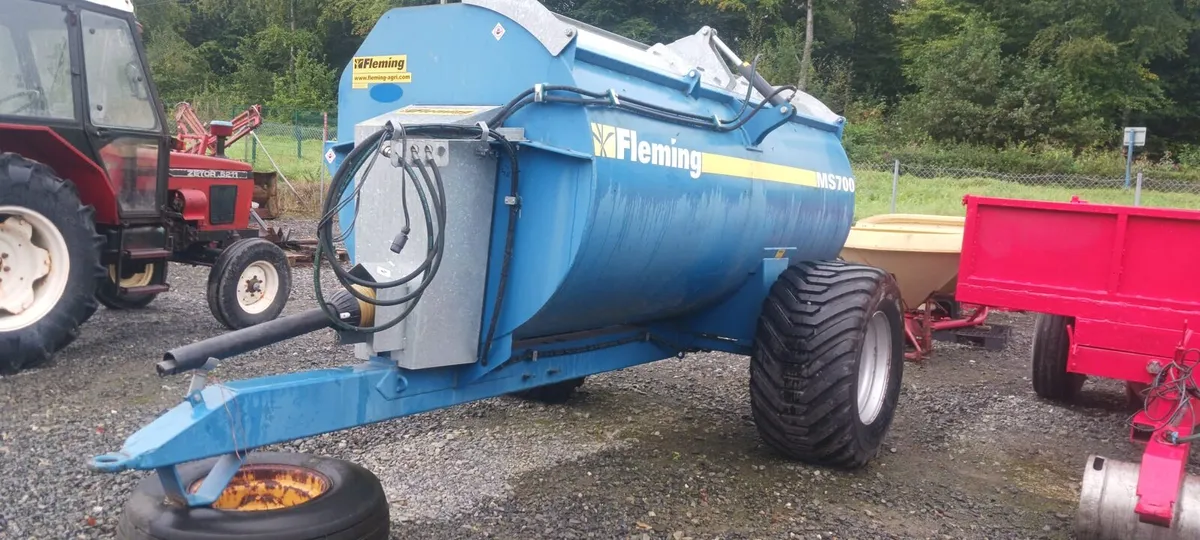 Fleming Dung Spreader - Image 1